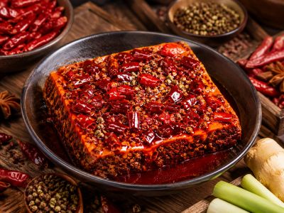 火锅底料定制有什么好处？餐饮老板必看的差异化经营之道